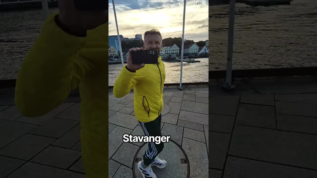 Spacer z kampera w Norwegii