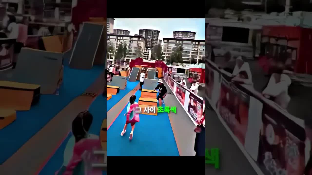 빨리 달리면 지는 이상한 경주