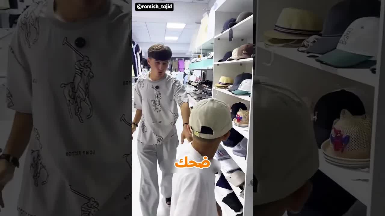 كان فاكر يسرق الكاب لكن صاحب المحل كشفه
