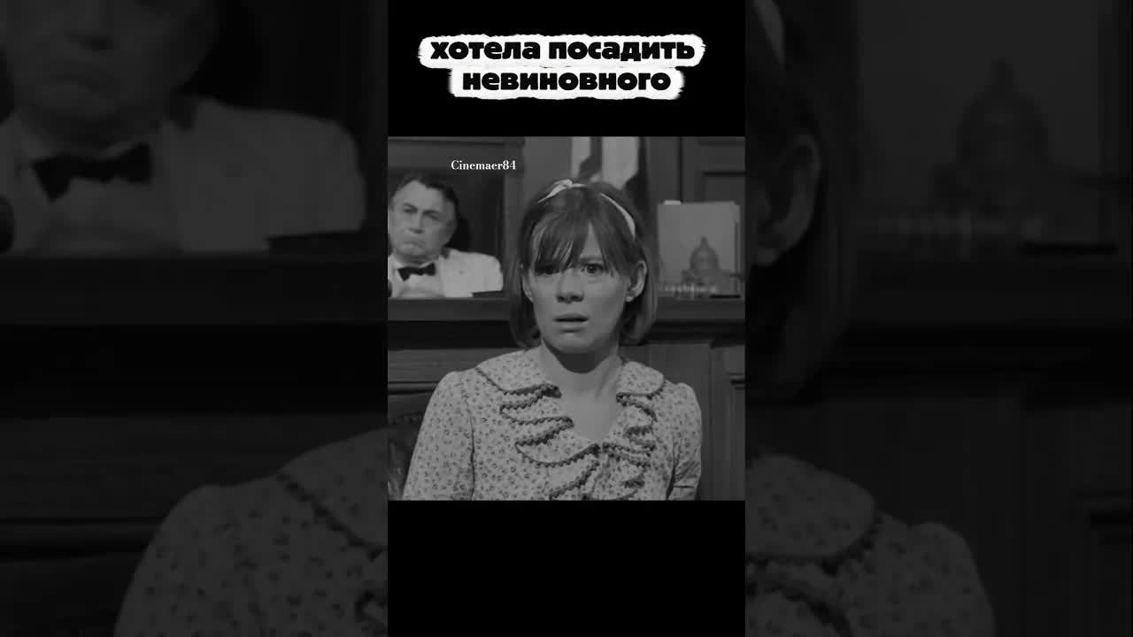 Сцена из фильма: атрофия левой руки