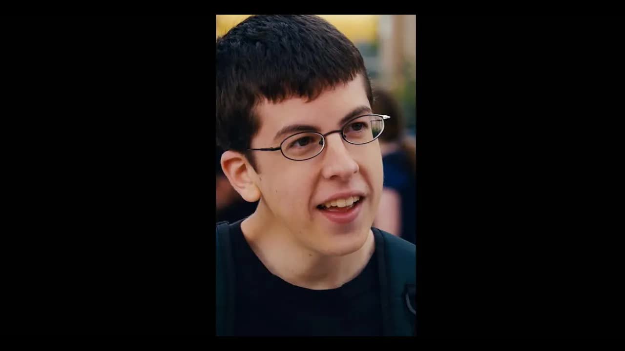 A origem do nome McLovin revelada