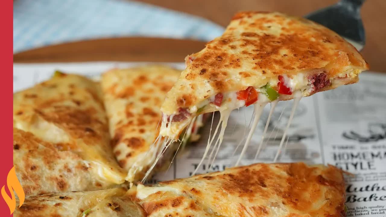 Tavada Lavaş Pizza Tarifi Yapımı