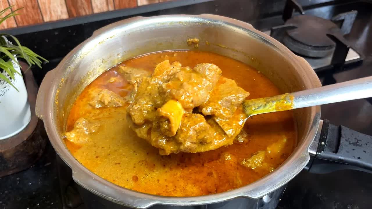 ಕರ್ನಾಟಕ ಶೈಲಿಯ ಮಟನ್ ಸಾರು ಪಾಕವಿಧಾನ