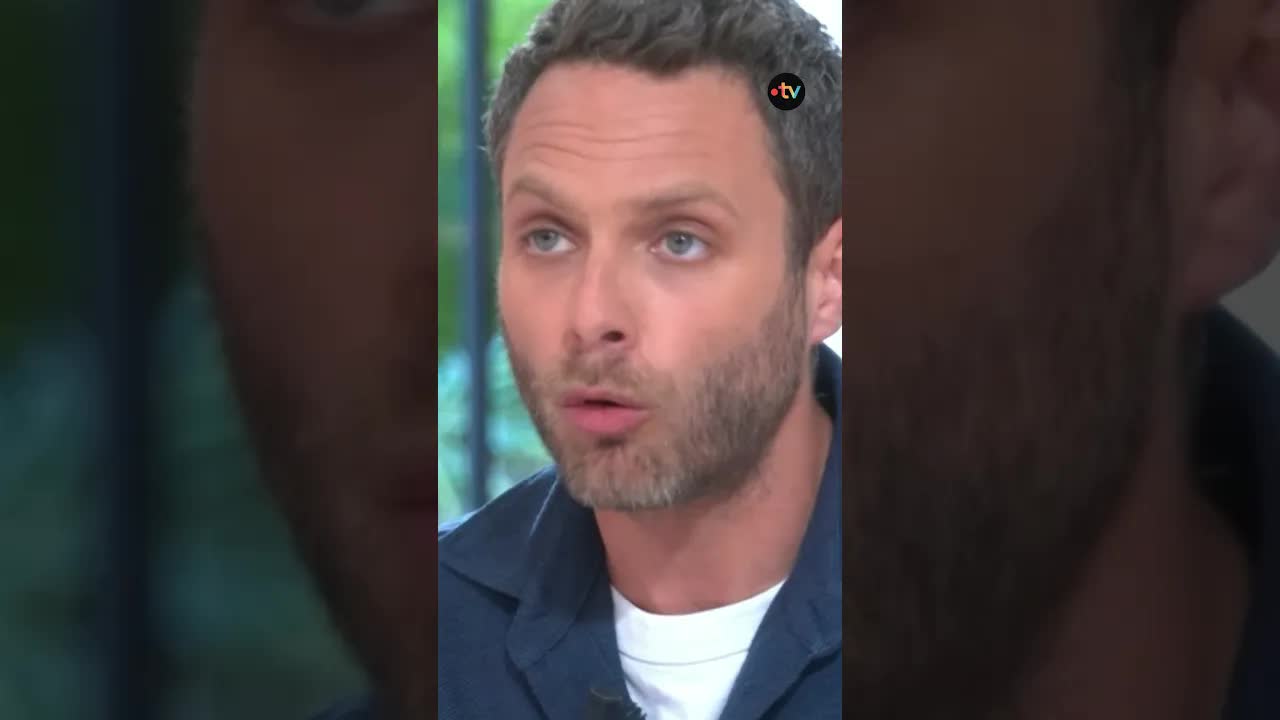 Un créateur piège un pédocriminel en direct