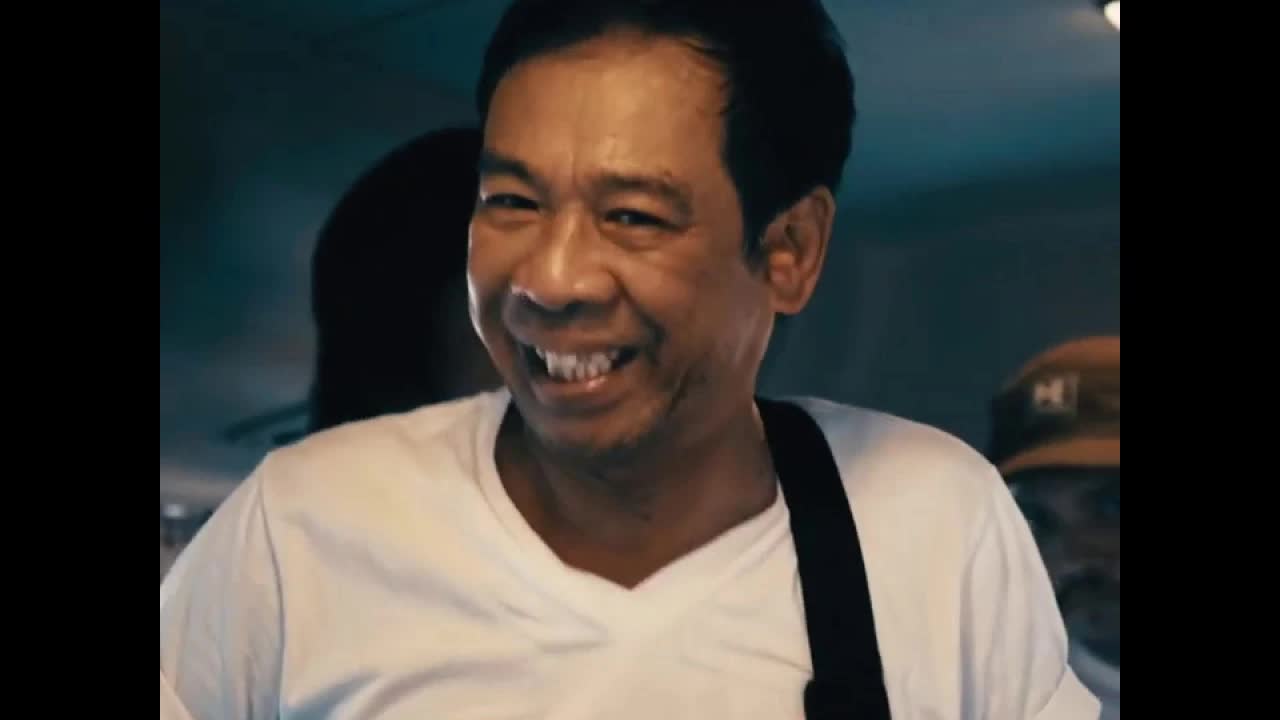 Nawala ang pitaka ni Long sa bus