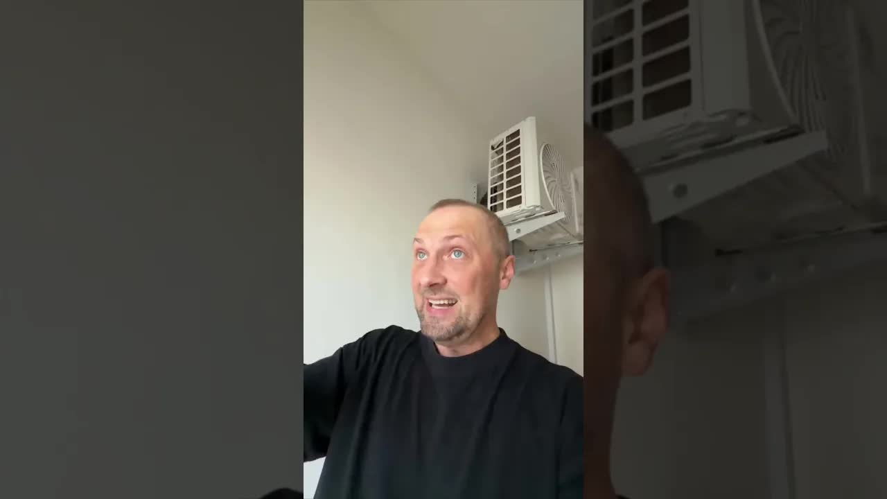 Как обезопасить балкон от птиц?