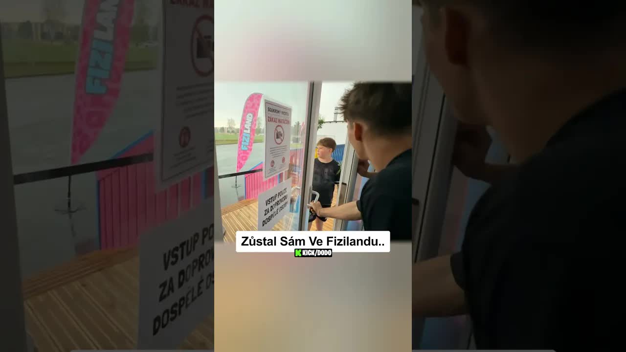 Kamarád čeká na bouřku ve Fizilandu